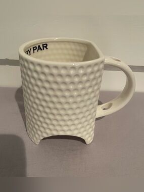 Golf Coffee Cup Mug “THE BEST BY PAR” Practice Putting Hole for a mini golf ball